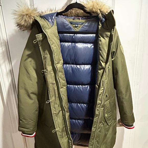 Tommy Hilfiger womens Khaki puffer jacket size large - Picture 6 of 8